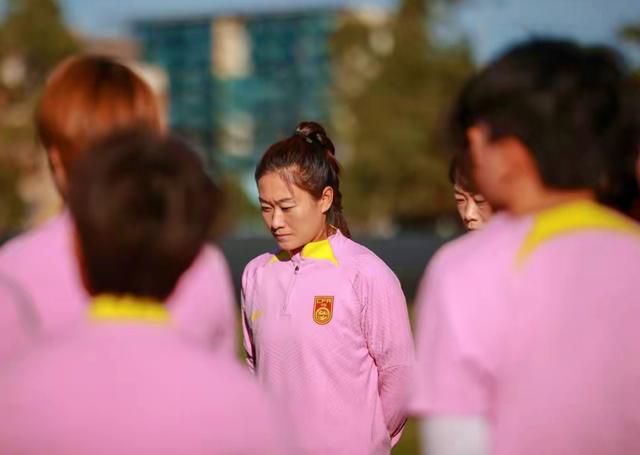 播放男人添女人下边视频