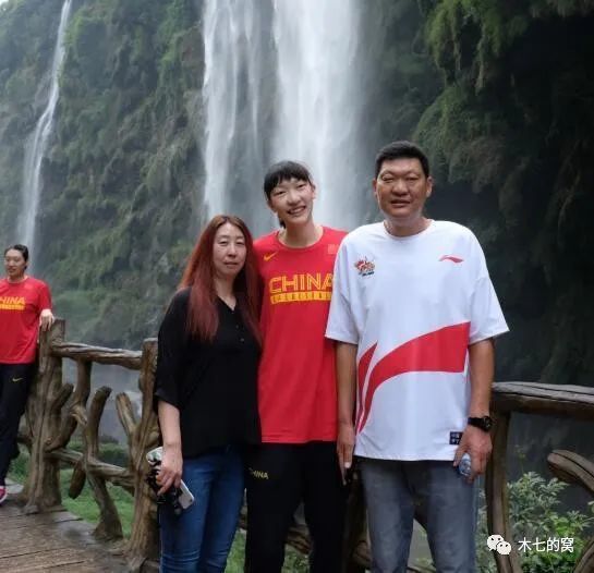 成年人久久久
